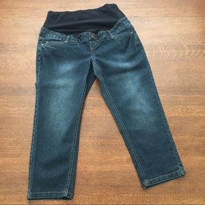 🔴 Maternity Cropped Blue Jeans